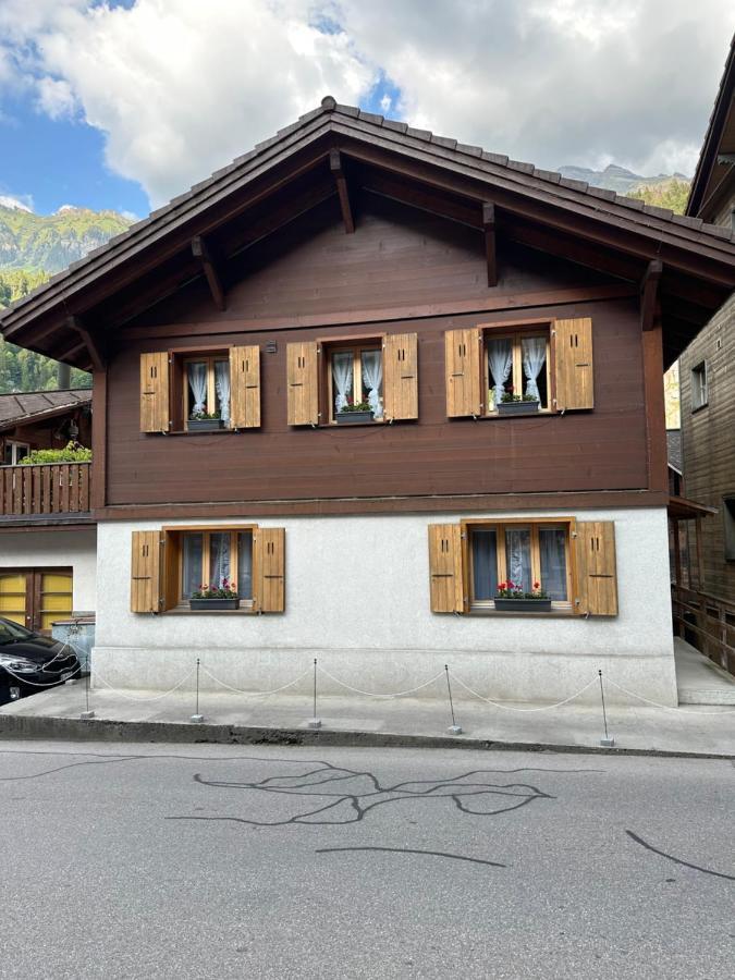 Chalet Lauterbrunnen Bagian luar foto